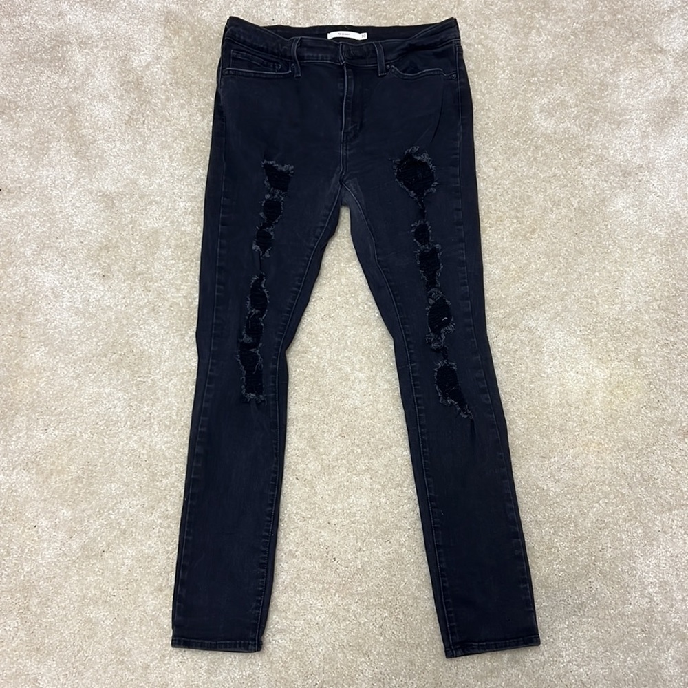 Levi Black Skinny Jean